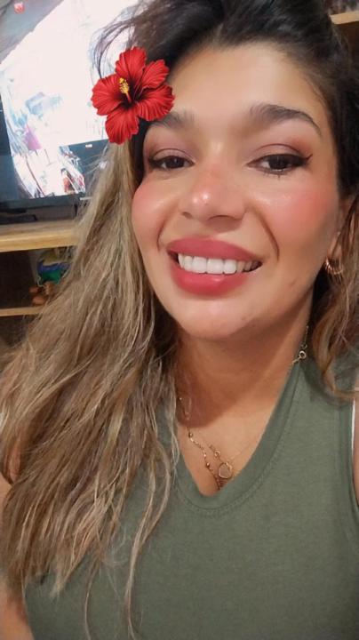 Veronica Amarilla