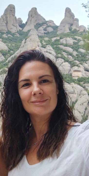 Veronica Paris Alvarez