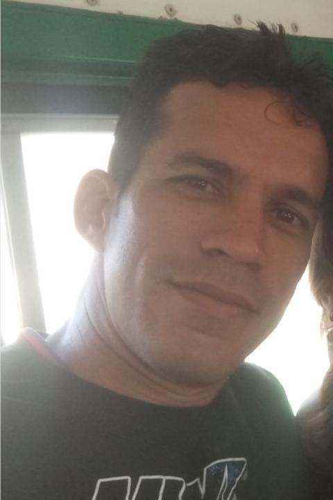 Victor Manuel M