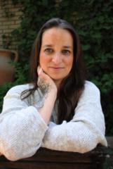 Laura Schmitt