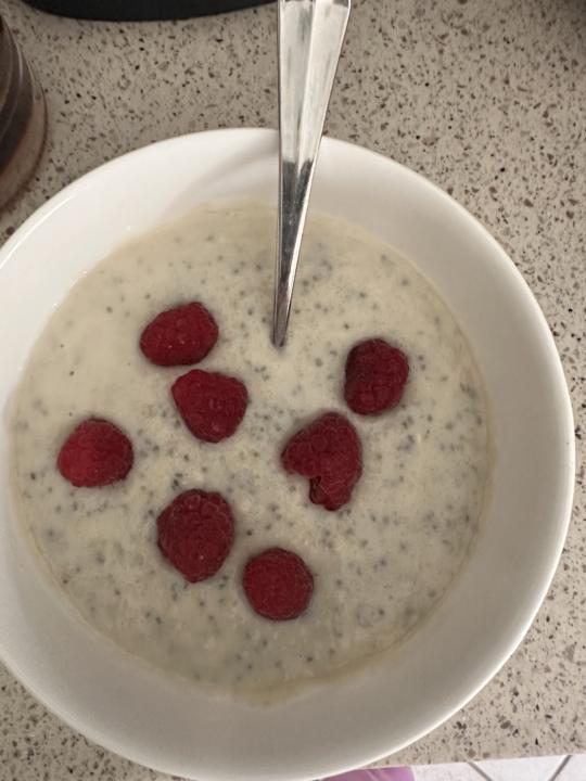 High-Protein Raspberry Oats (No Protein Powder)