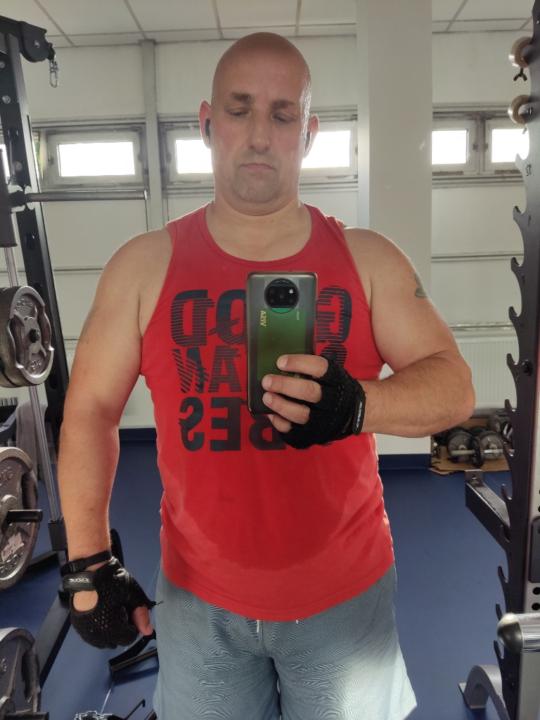 Gyivák Péter