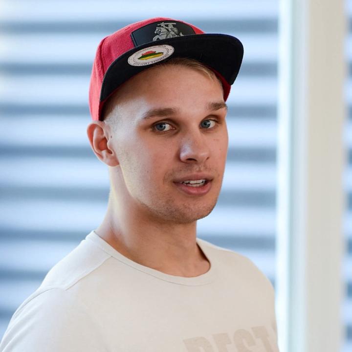 Ailandas Legačinskas