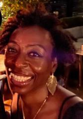 Lesley Davis