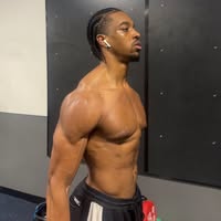 Julian Holmes