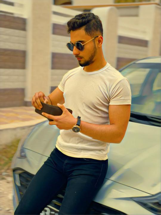 Emine Saidani