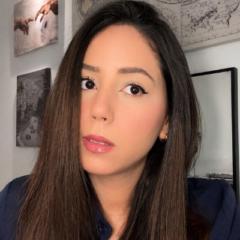 Larissa Alvarenga