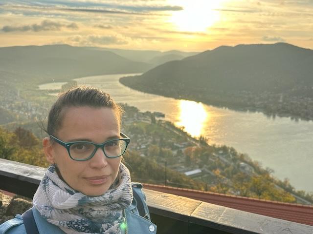 Réka Szenográdi
