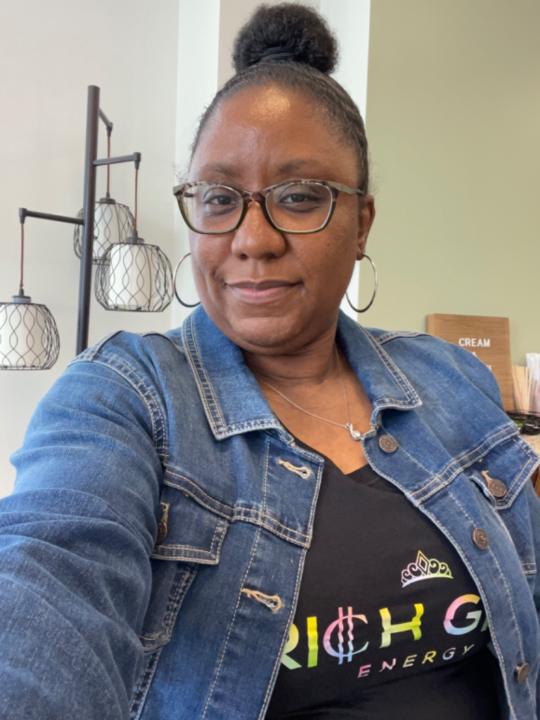 Jannia Twyman
