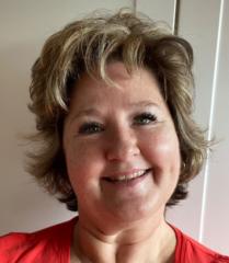 Debbie Minnaar