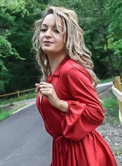Yalili Hernandez