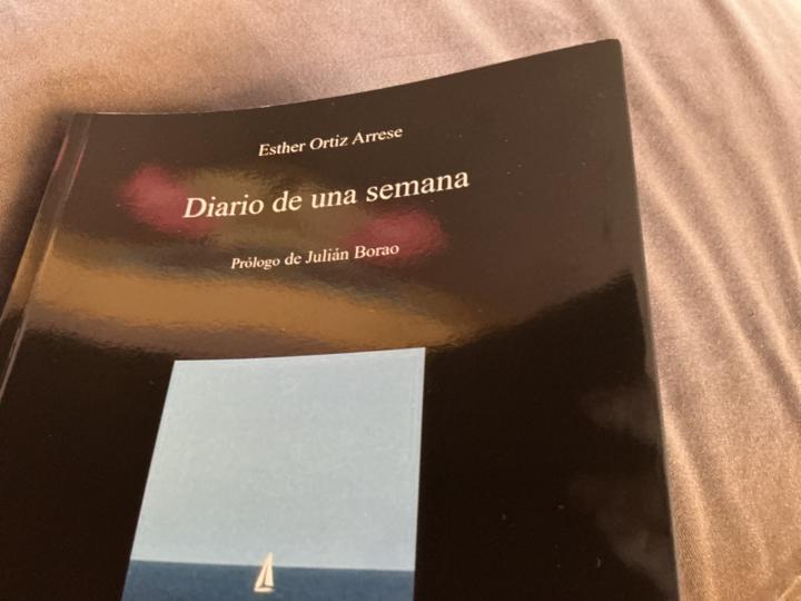 Poemario nuevo de nuestra querida amiga Esther Ortiz Arrese