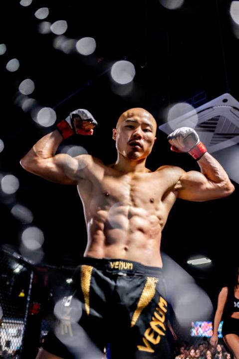 Moses Lee