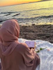 Farah Kh