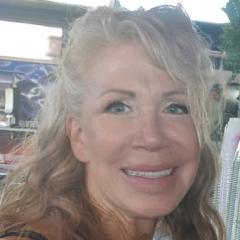 Tracey Davis