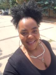 Lezlie Walton