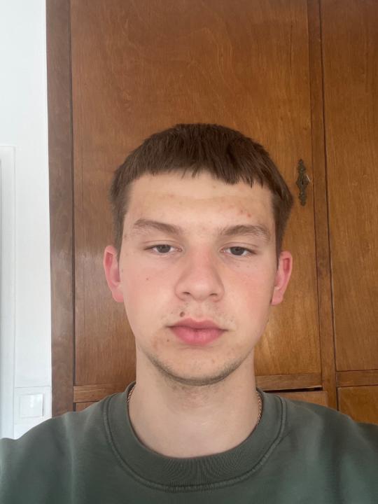 Maks Bonfaruk