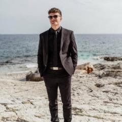 Adam Pahljina hernandez