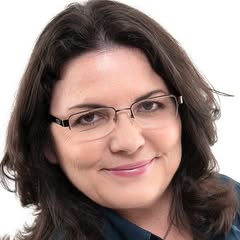 Carrie-Anne Diniz