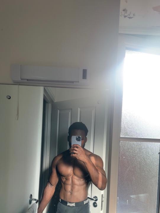 Nico Folorunsho