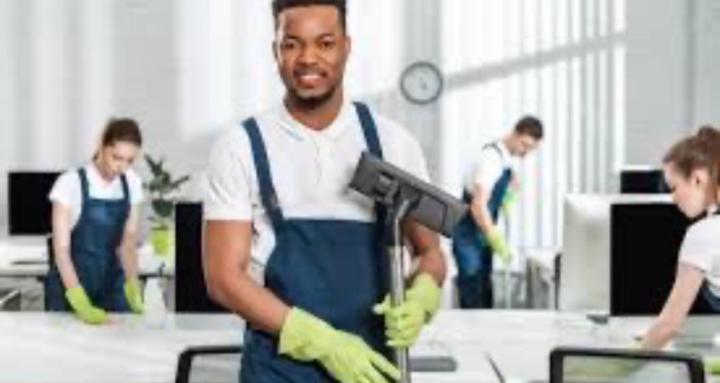 MillionaireJanitor Hub 