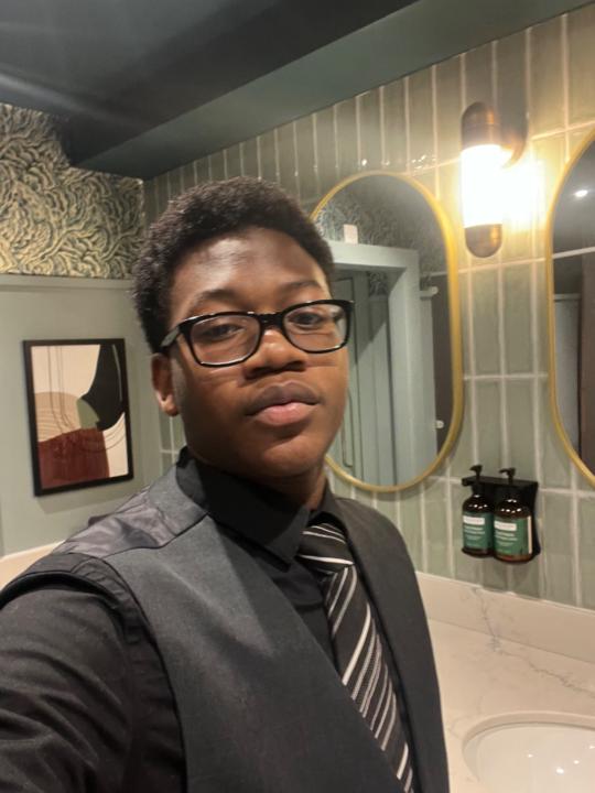 Tomiwa Michael