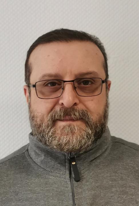 Selim Oezbek