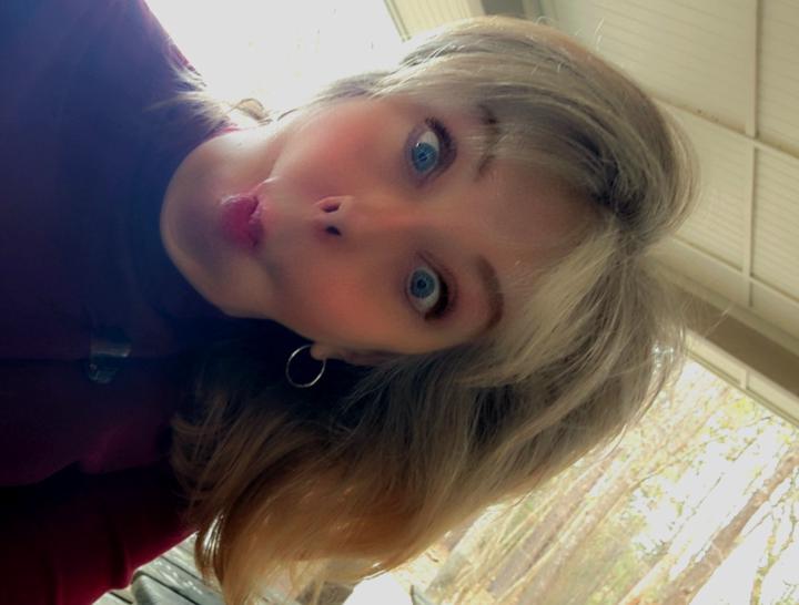 Ellie Alasantra