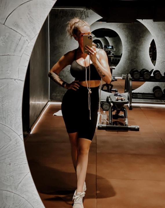 Cassandra H