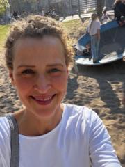Monique Lange
