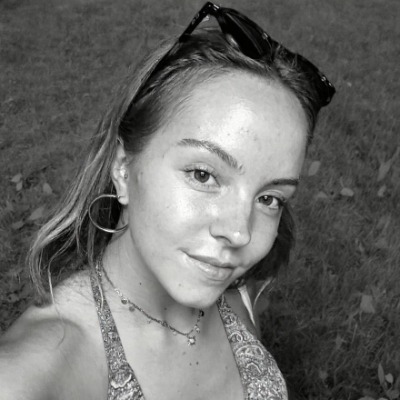 Laura Sbuelz