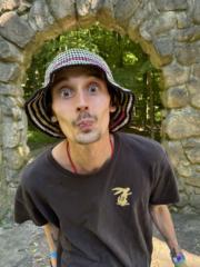 Hunter Singer