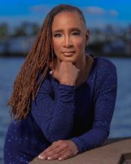 Tosandra Carter