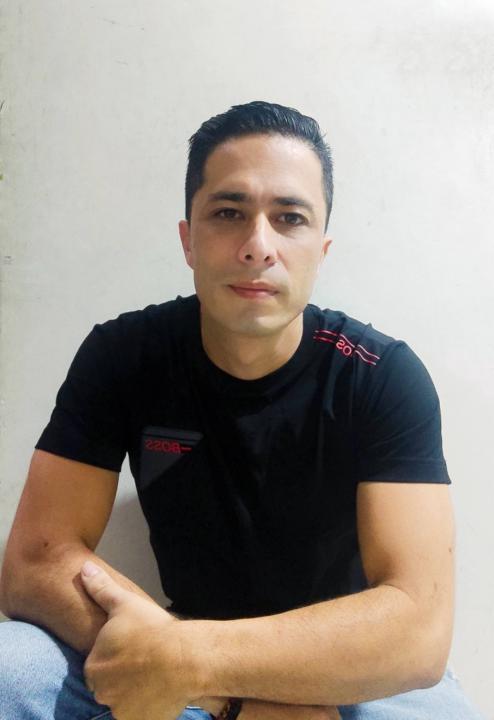 Olver Castaño Sanchez