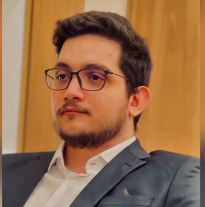 Julio H.