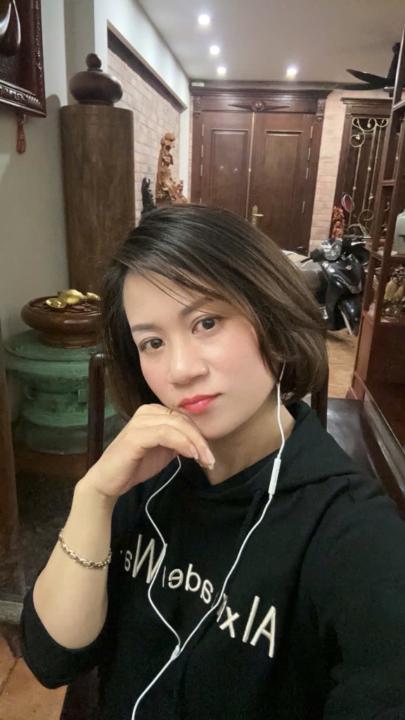 Nhung Phạm