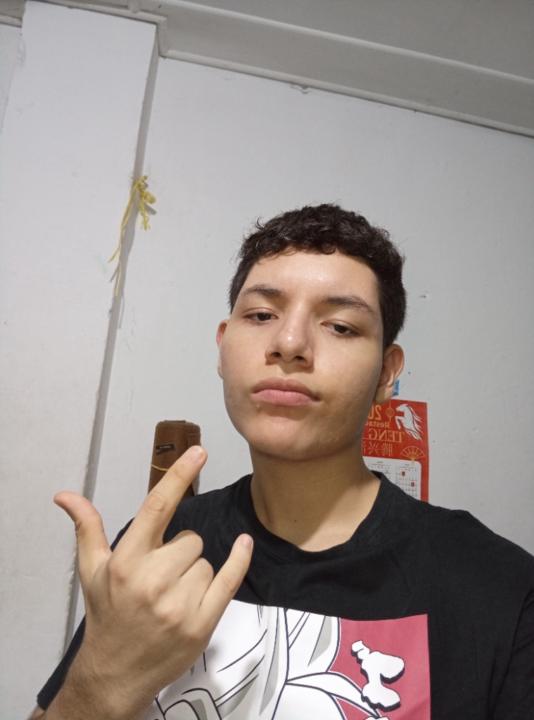 Javid Macías