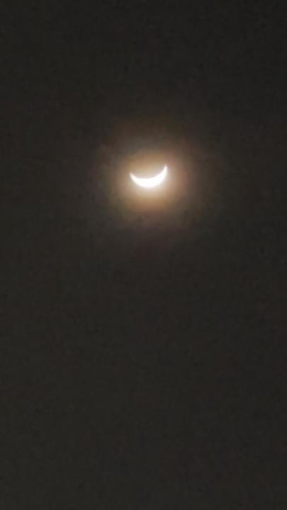 🌙 Crescent Moon 