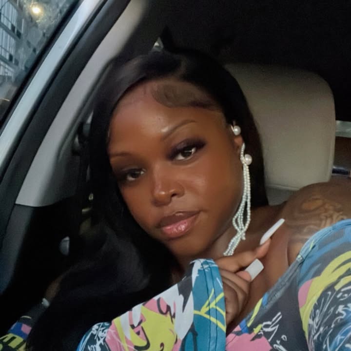 Phylicia E