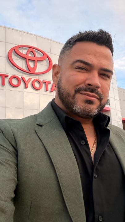 Sebastian Cuadros