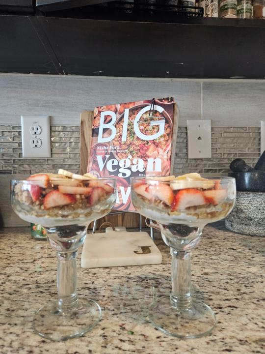 Yogurt Parfaits!🍓 🍌🫐