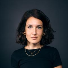 Elena Aquila