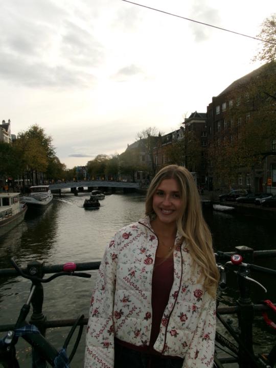 Ella Luise