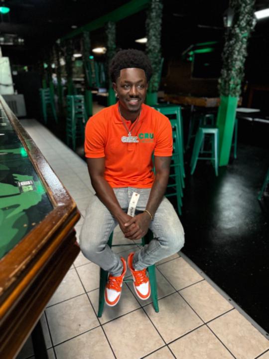 Quez Cambric