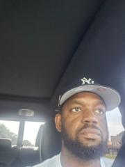 Daris Roberts