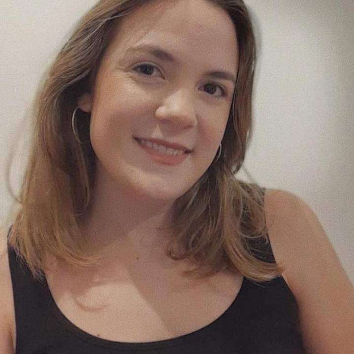 Fernanda Lobato