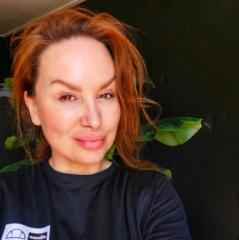 Elvira María