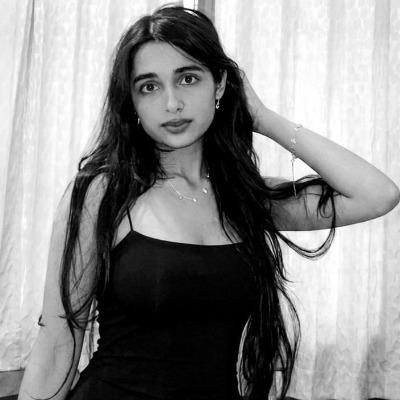 Tanishka Aa