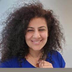 Ghada Merhi bleik