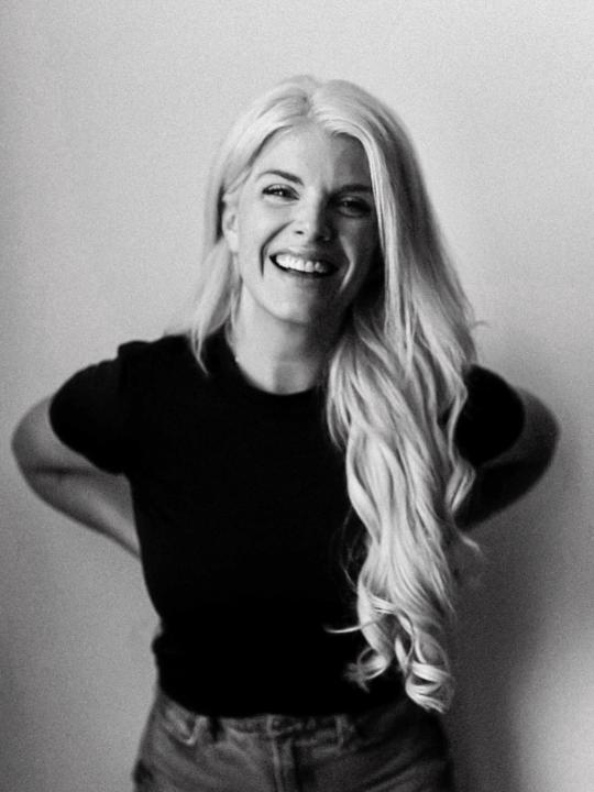 Lindsy Neil